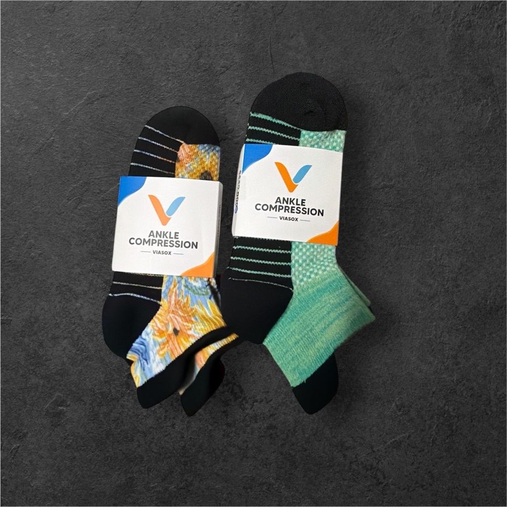 NWT Viasox Ankle Compression Socks - 2 Pair-Small/Medium